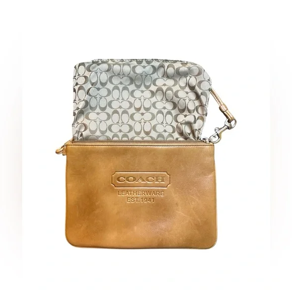 Coach VINTAGE Gold brown Leather  bigger Wristlet - Picture 3 of 7